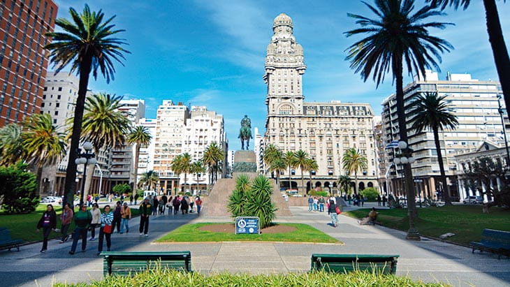 Plaza Independencia in Montevideo, Uruguay